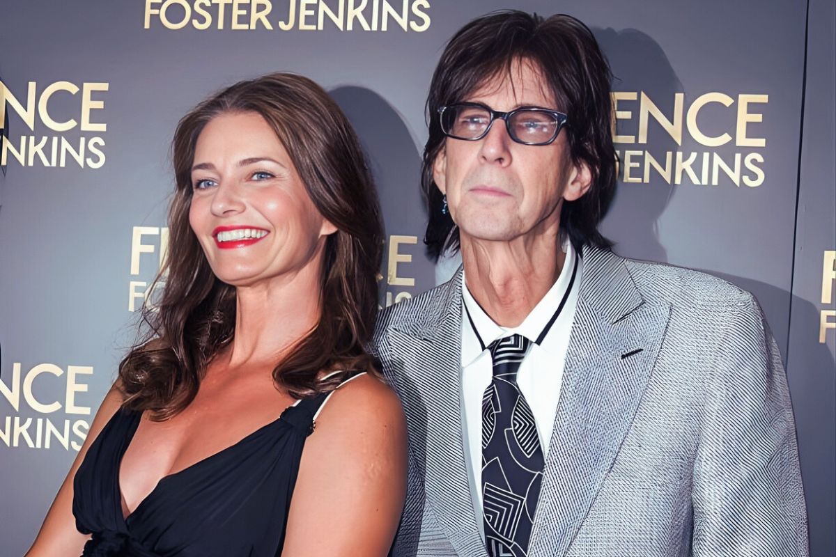 For nearly 30 years, Paulina was married to Ric Ocasek